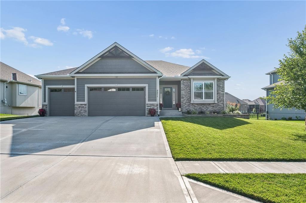 1st image of 2211 Foxtail Dr, Kearney, MO 64060 | MLS# 2638079