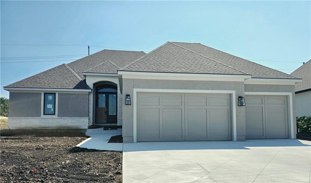 1st image of 10301 W 151 Pl, Overland Park, KS 66221 | MLS# 2638095