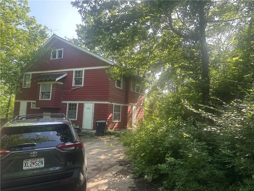 1st image of 5814 Eastwood Ct, Kansas City, MO 64129 | MLS# 2638107