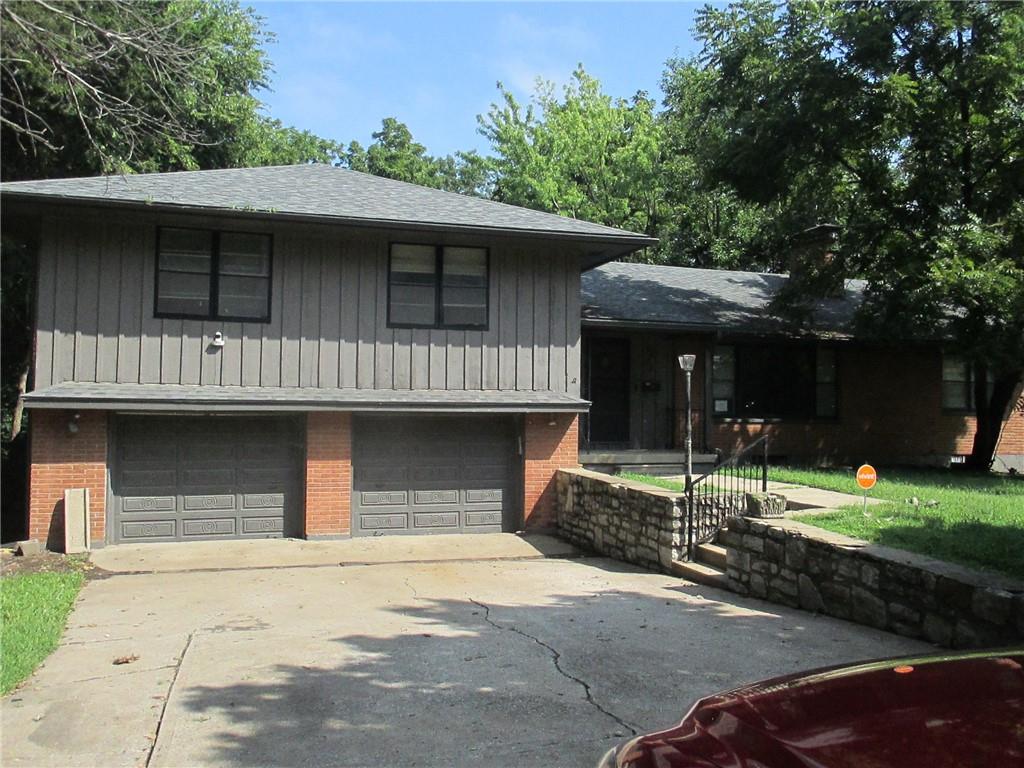 1st image of 6878 Sni  A  Bar Rd, Kansas City, MO 64129 | MLS# 2638119
