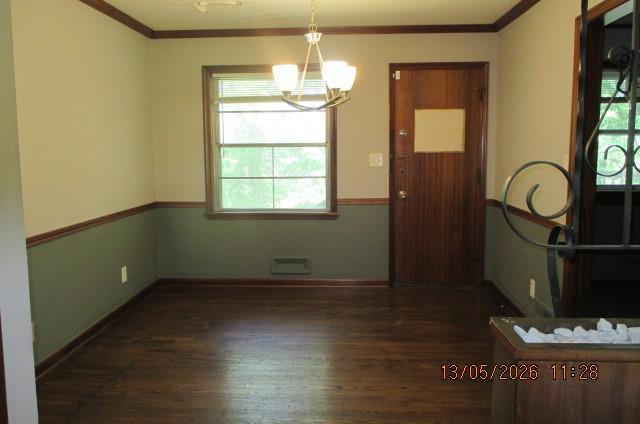 3rd image of 6878 Sni- A- Bar Rd, Kansas City, MO 64129 | MLS# 2638119