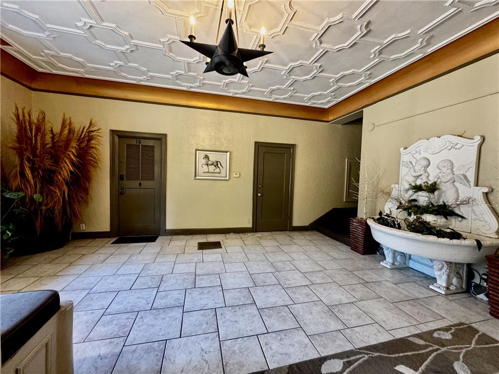 4th image of 323 E Emanuel Cleaver Ii Blvd, Kansas City, MO 64093