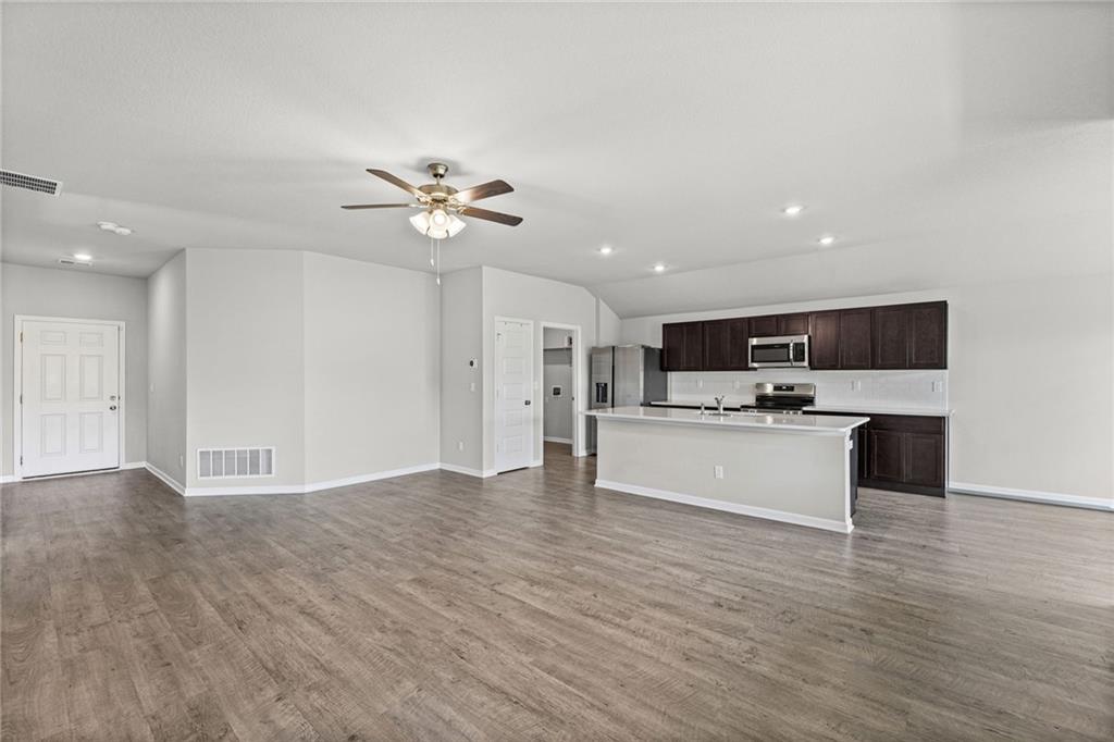 3rd image of 1606 Maci St, Belton, MO 64012 | MLS# 2638152