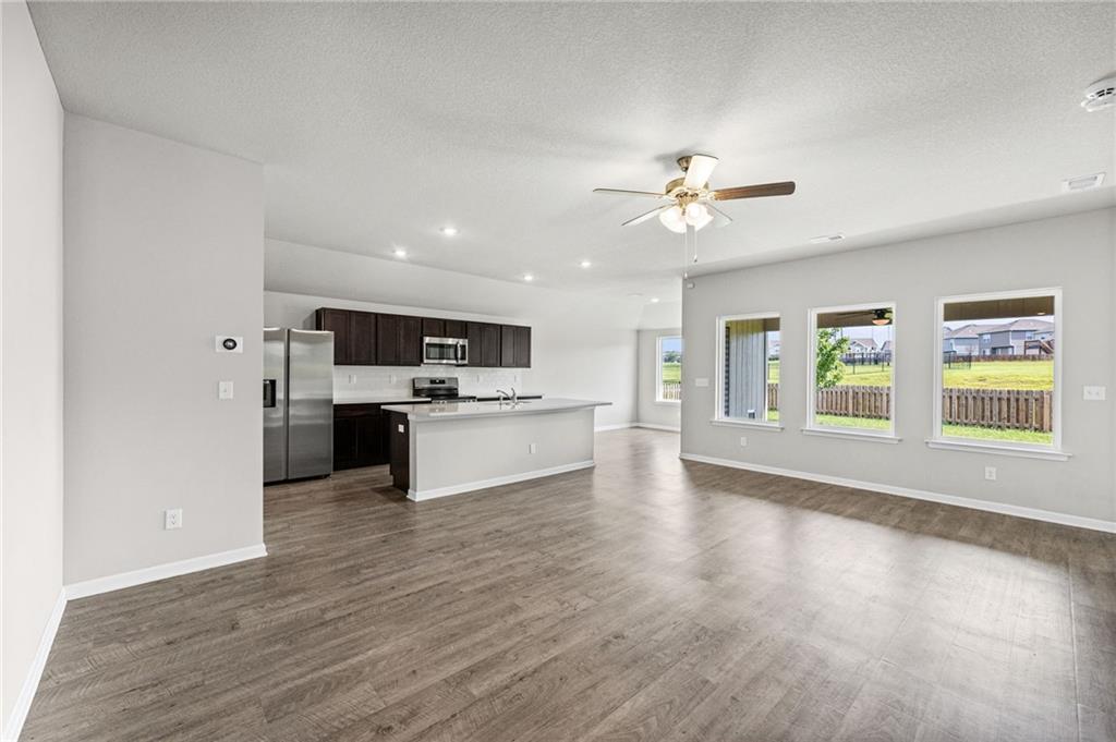4th image of 1606 Maci St, Belton, MO 64012 | MLS# 2638152