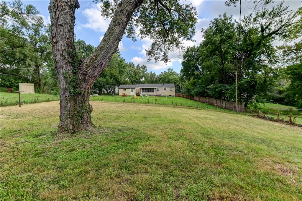 19th image of 10805 E 49th St, Kansas City, MO 64133 | MLS# 2638155