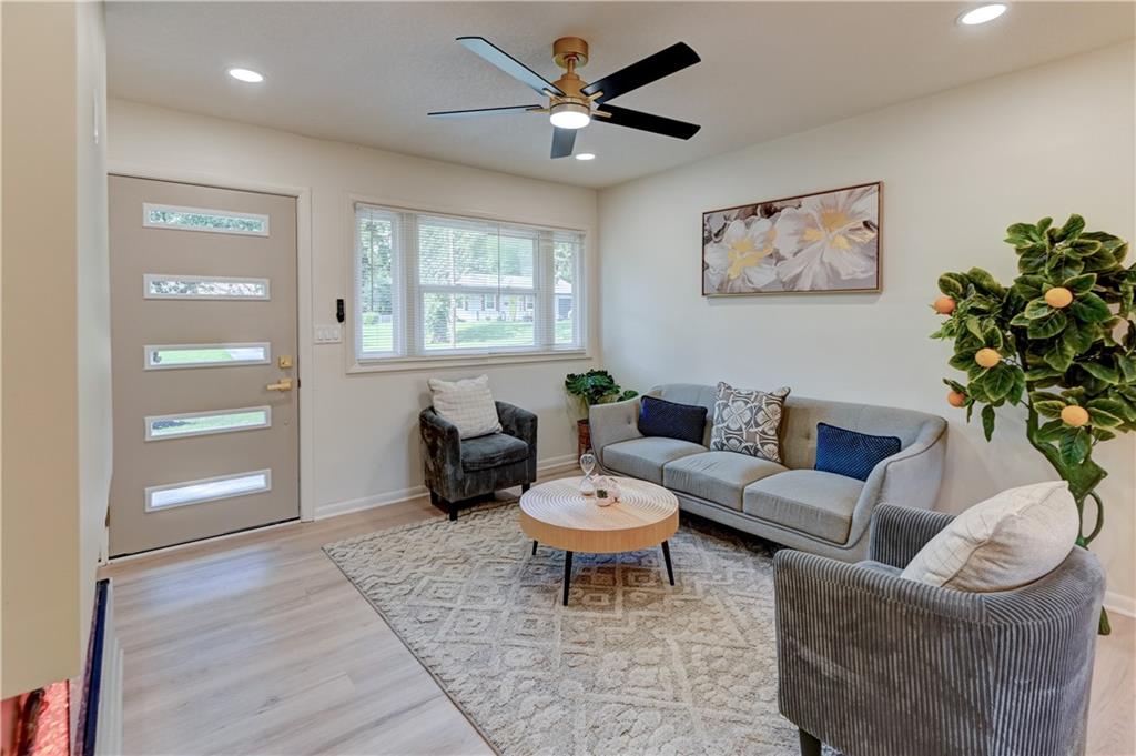2nd image of 10805 E 49th St, Kansas City, MO 64133 | MLS# 2638155