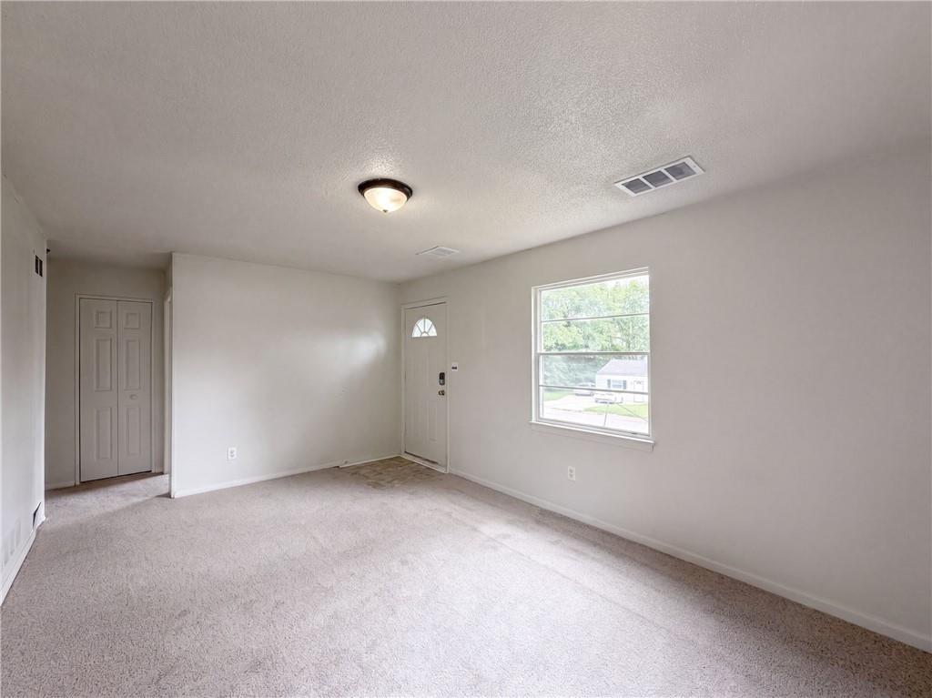 3rd image of 4770 Woodend Ave, Kansas City, KS 66106 | MLS# 2638173
