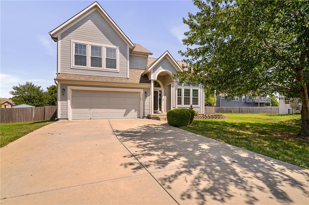 3rd image of 19993 Falcon Ridge Dr, Spring Hill, KS 66083 | MLS# 2638191