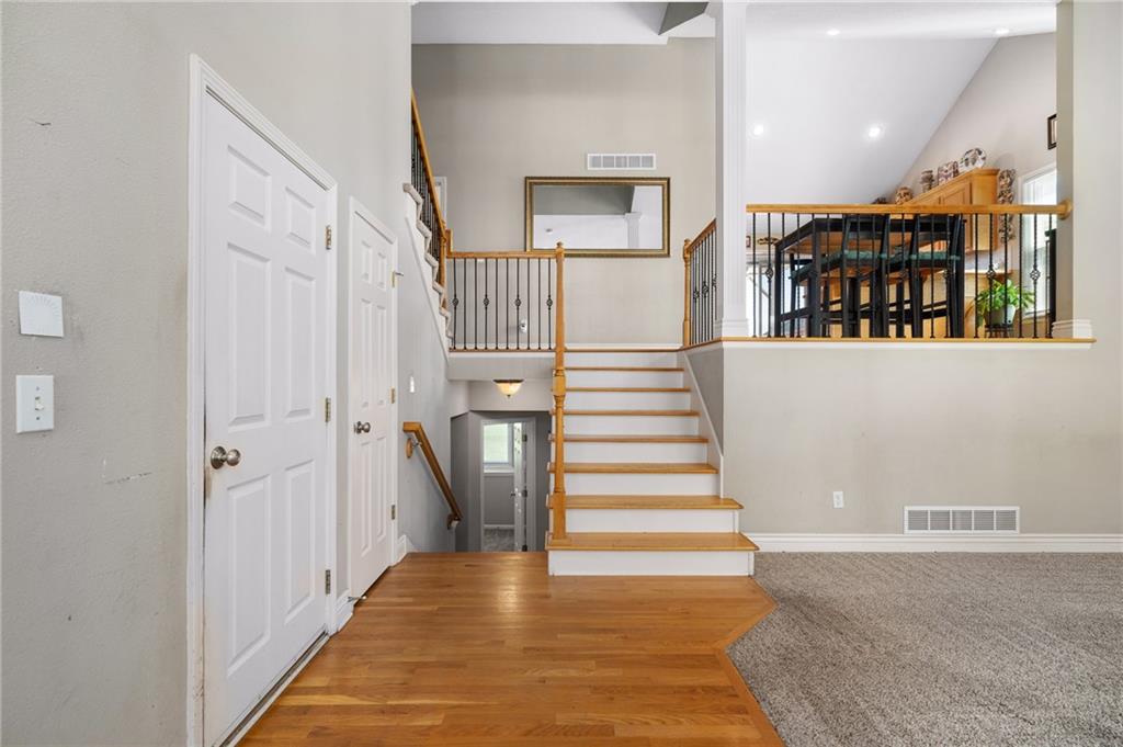 5th image of 19993 Falcon Ridge Dr, Spring Hill, KS 66083 | MLS# 2638191