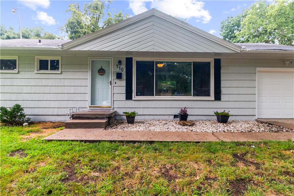 2nd image of 110 Manor Dr, Belton, MO 64012 | MLS# 2638217