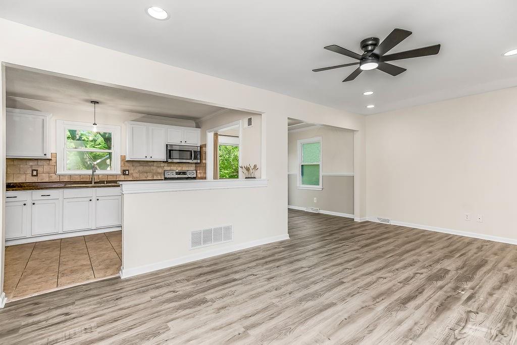 3rd image of 13303 Donnelly Ave, Grandview, MO 64030 | MLS# 2638221