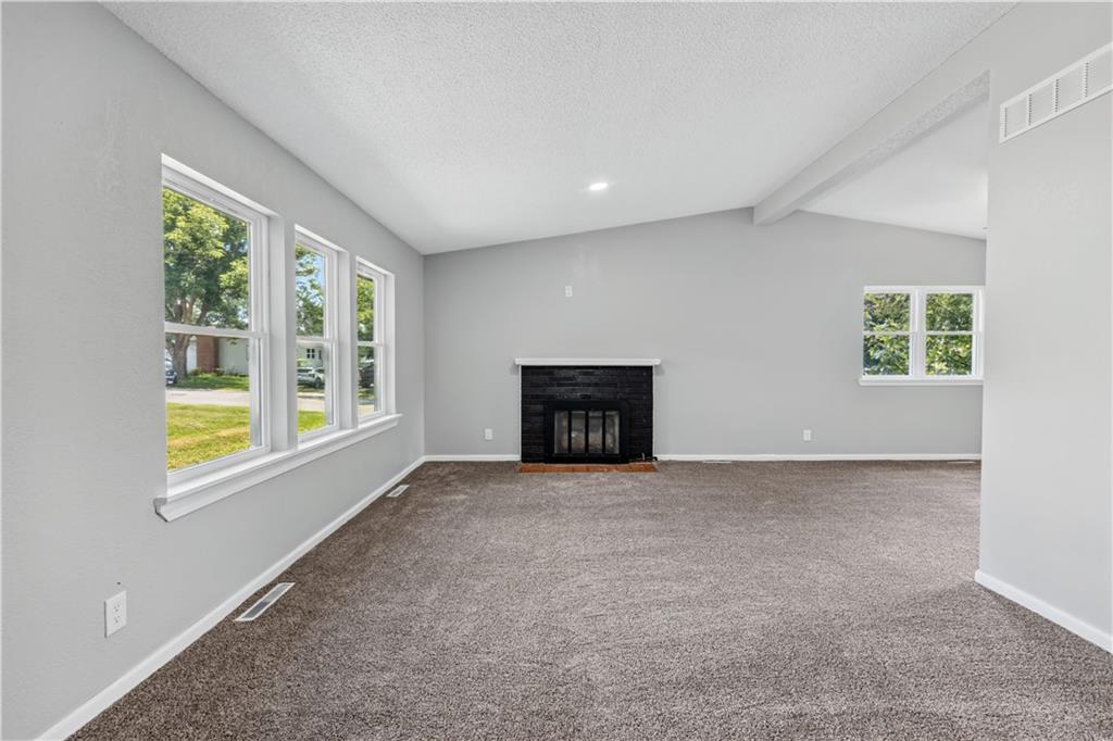 4th image of 404 8Th St, Warrensburg, MO 64093 | MLS# 2638242