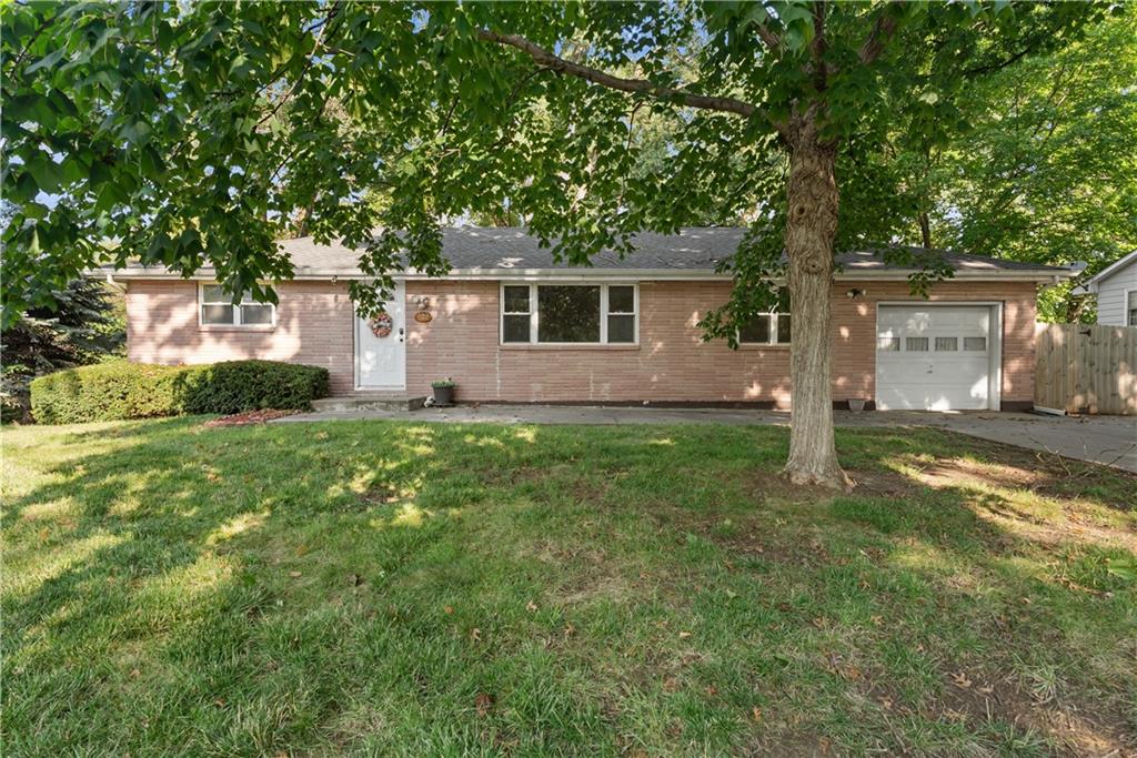 1st image of 102 Highland Dr, Smithville, MO 64089 | MLS# 2638252