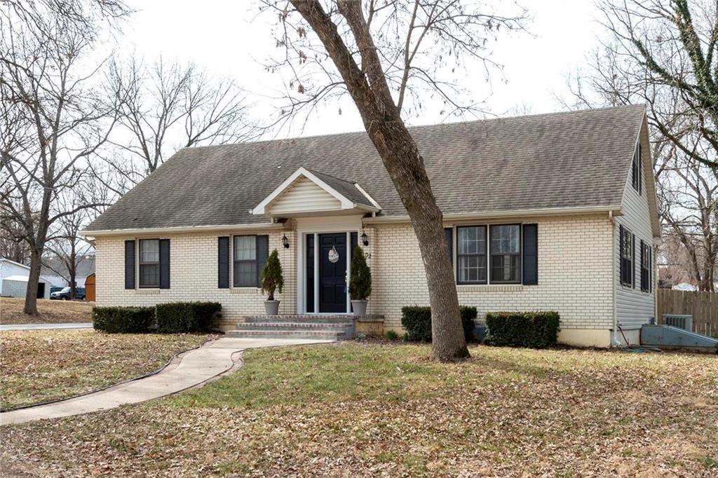 1st image of 102 N Main St, Tonganoxie, KS 66086 | MLS# 2638260