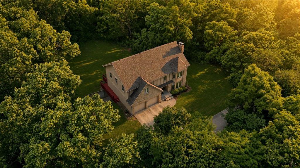 5th image of 4001 Ne 100Th St, Kansas City, MO 64156 | MLS# 2638292