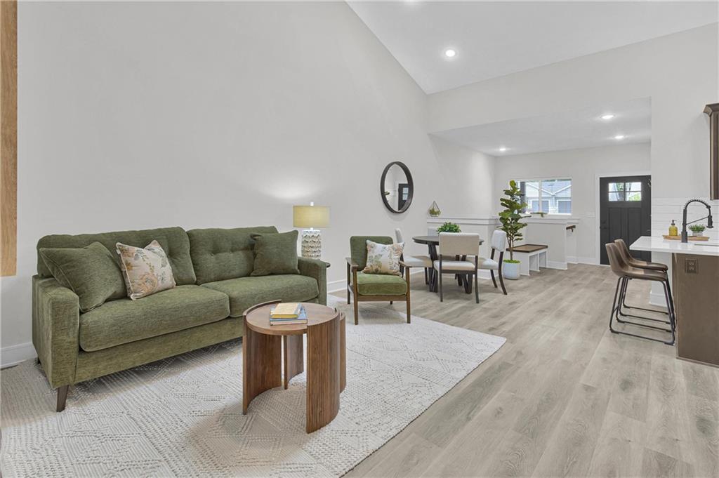1st image of 5821 Hunter Ct, Raytown, MO 64133 | MLS# 2638343