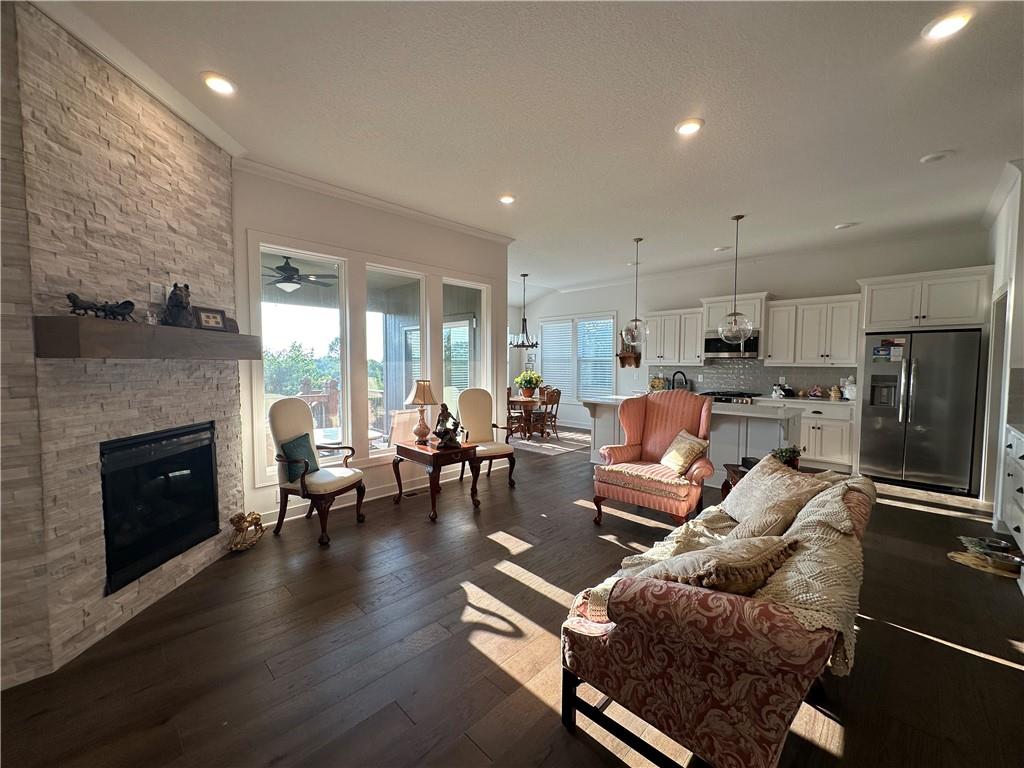 3rd image of 2938 Sw Arboridge Dr, Lee's Summit, MO 64082 | MLS# 2638347