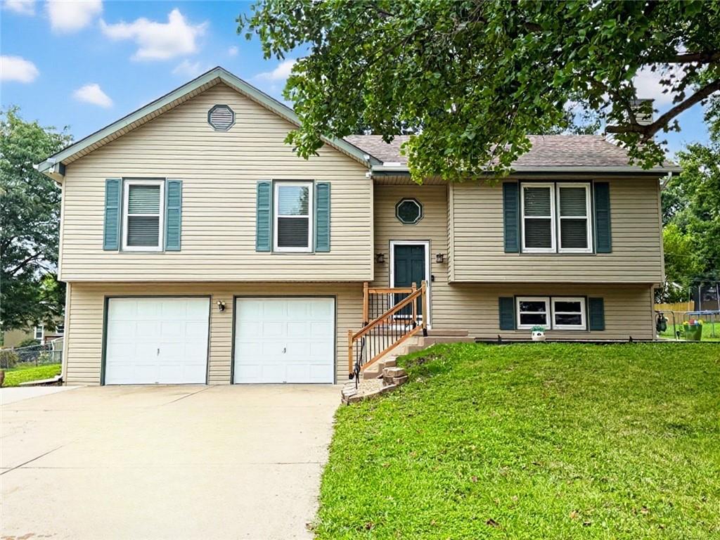 1st image of 1607 Ne 114 St, Kansas City, MO 64155 | MLS# 2638364