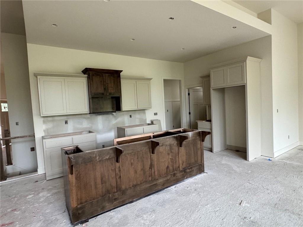 3rd image of 2144 Black Walnut Dr, Liberty, MO 64068 | MLS# 2638462