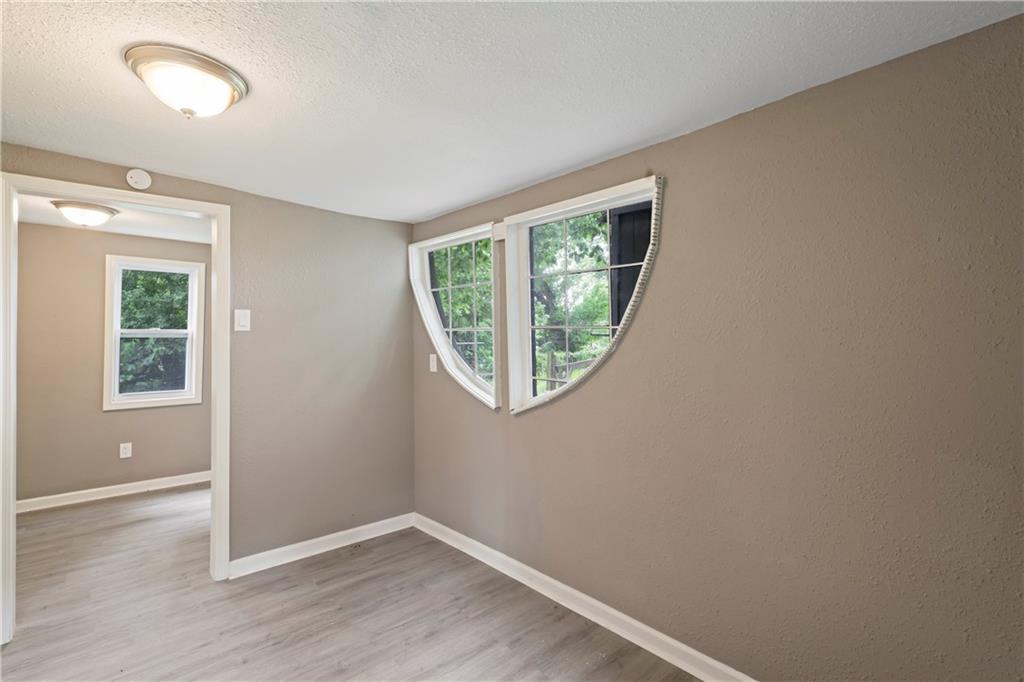 5th image of 1314 Atchison St, Atchison, KS 66002 | MLS# 2638496