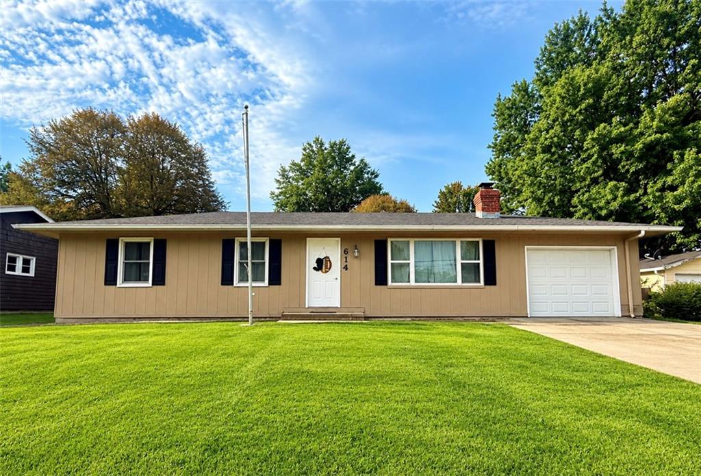 1st image of 614 W 16th St, Maryville, MO 64468 | MLS# 2638555