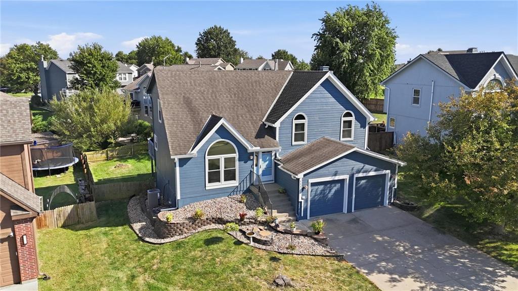 Photo 2 of Single family home for sale at 11307 N Jefferson St, Kansas City, MO 64155 | MLS# 2638755 | Listing updated on 2026-09-05