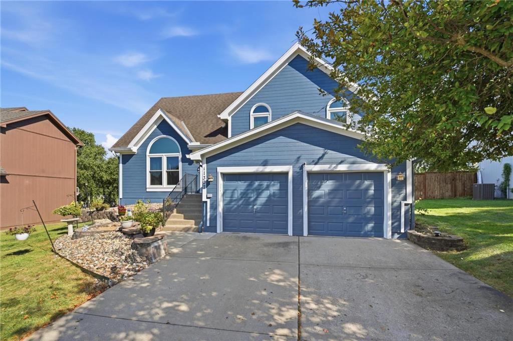 Photo 1 of Single family home for sale at 11307 N Jefferson St, Kansas City, MO 64155 | MLS# 2638755 | Listing updated on 2026-09-05