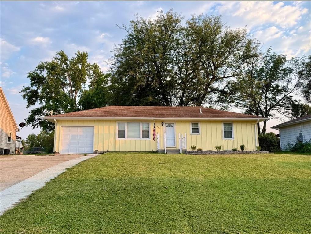 1st image of 511 W 19th St, Higginsville, MO 64037 | MLS# 2638863