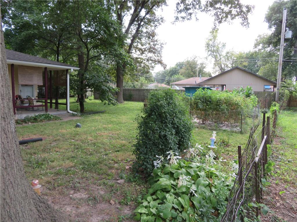 3rd image of 2207 Nw Polk St, Topeka, KS 66608 | MLS# 2639027