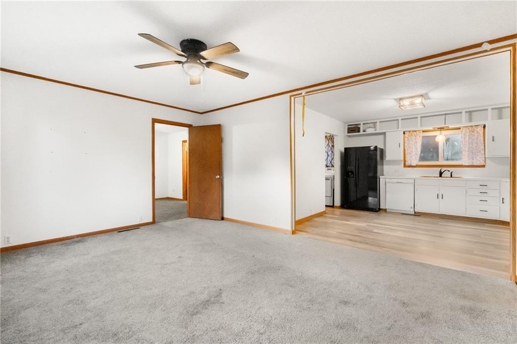 Photo 5 of Single family home for sale at 807 S Willow St, Gallatin, MO 64640 | MLS# 2639089 | Listing updated on 2026-09-01