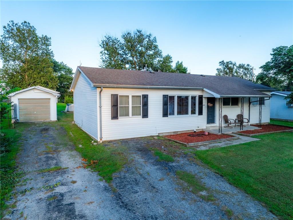 Photo 2 of Single family home for sale at 807 S Willow St, Gallatin, MO 64640 | MLS# 2639089 | Listing updated on 2026-09-01