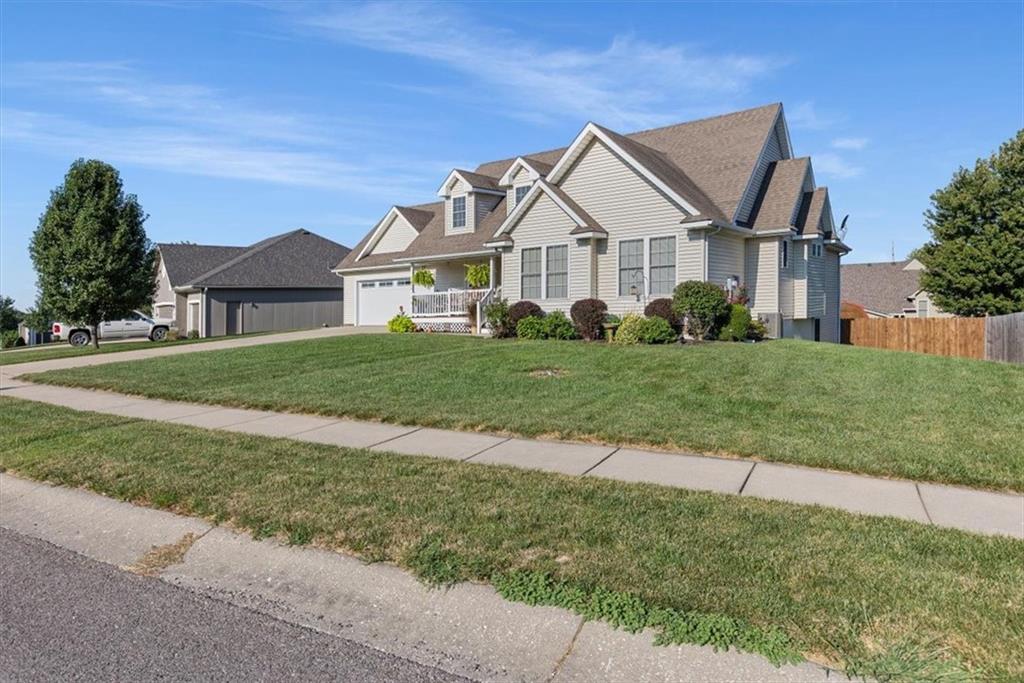 Photo 3 of Sale Pending at 414 Foxglove St, Excelsior Springs, MO 64024 | MLS# 2639323 | Listing updated on 2026-09-04