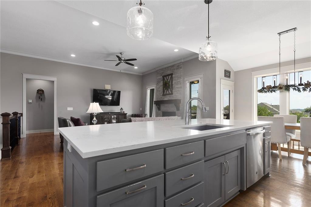 Photo 5 of Single family home for sale at 2605 Ne 92Nd St, Kansas City, MO 64156 | MLS# 2639354 | Listing updated on 2026-09-05