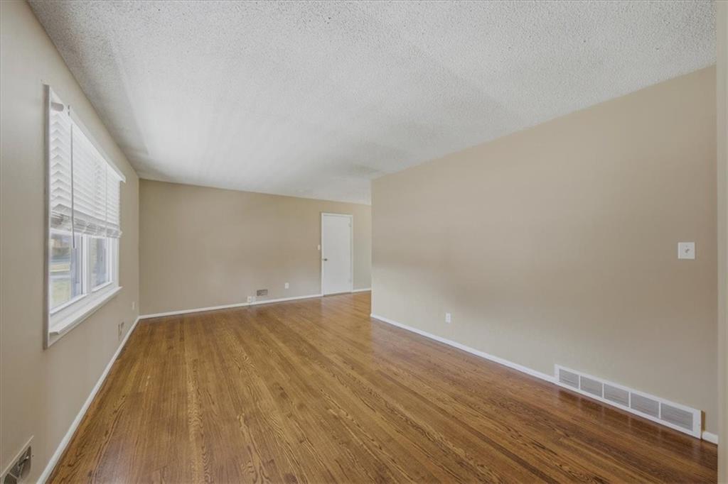 Photo 3 of Single family home for sale at 7315 Appleton Ave, Raytown, MO 64133 | MLS# 2639394 | Listing updated on 2026-09-04