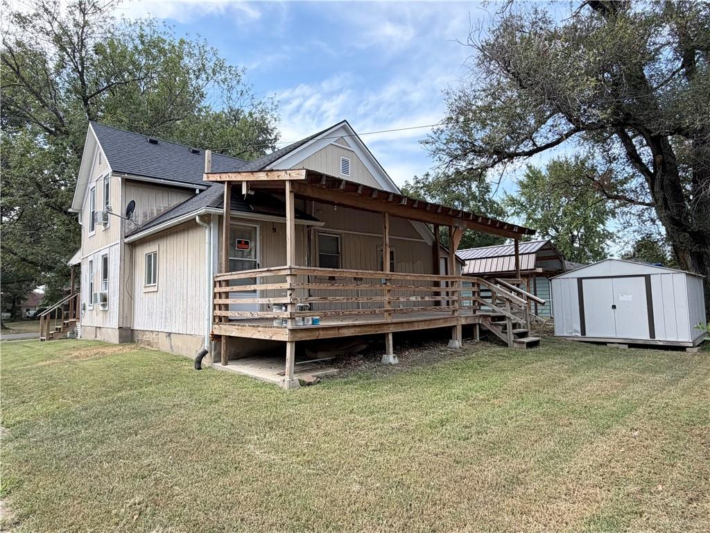 16th image of 301 N High St, Butler, MO 64730 | MLS# 2639535