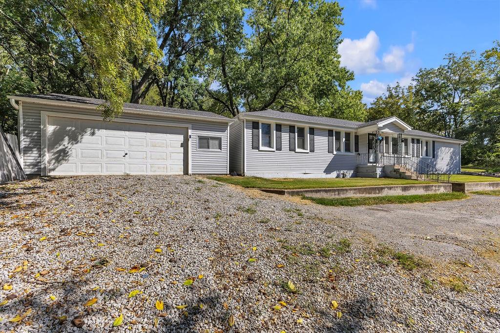 Photo 3 of Single family home for sale at 103 E Vassar St, Saint Joseph, MO 64504 | MLS# 2639672 | Listing updated on 2026-09-05