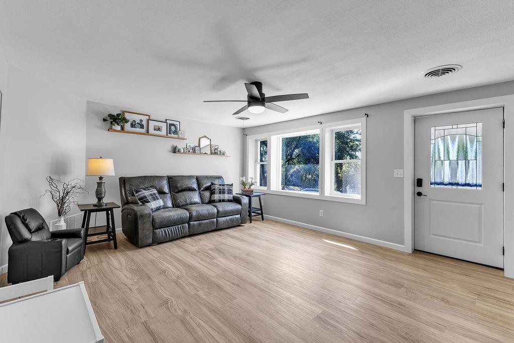 Photo 5 of Single family home for sale at 103 E Vassar St, Saint Joseph, MO 64504 | MLS# 2639672 | Listing updated on 2026-09-05