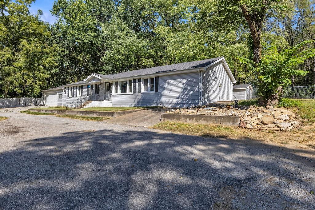 Photo 4 of Single family home for sale at 103 E Vassar St, Saint Joseph, MO 64504 | MLS# 2639672 | Listing updated on 2026-09-05