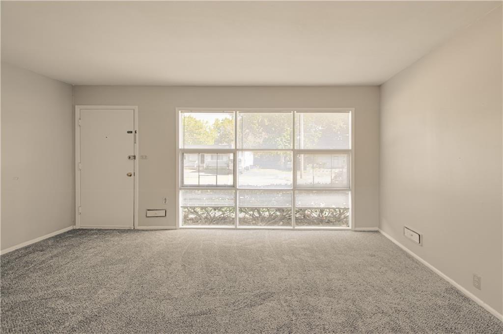 Photo 4 of Single family home for sale at 7001 E 107th Street, Kansas City, MO 64134 | MLS# 2639691 | Listing updated on 2026-09-04
