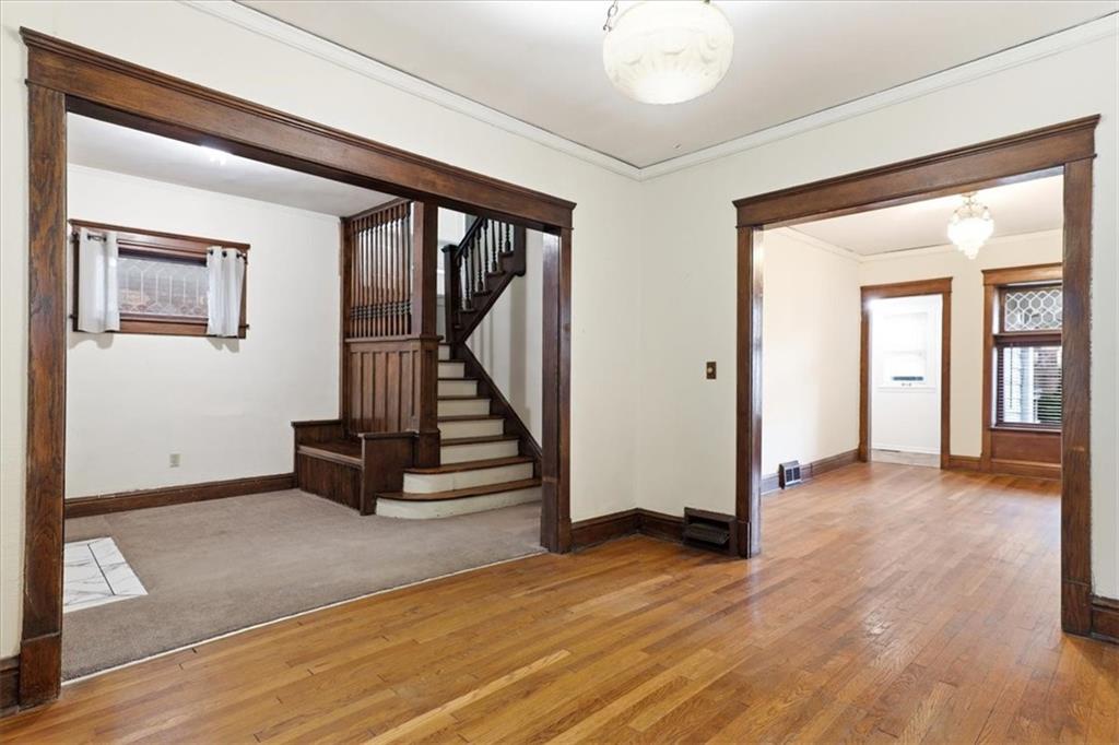 Photo 4 of Sale Pending at 4335 Campbell St, Kansas City, MO 64110 | MLS# 2639694 | Listing updated on 2026-09-05