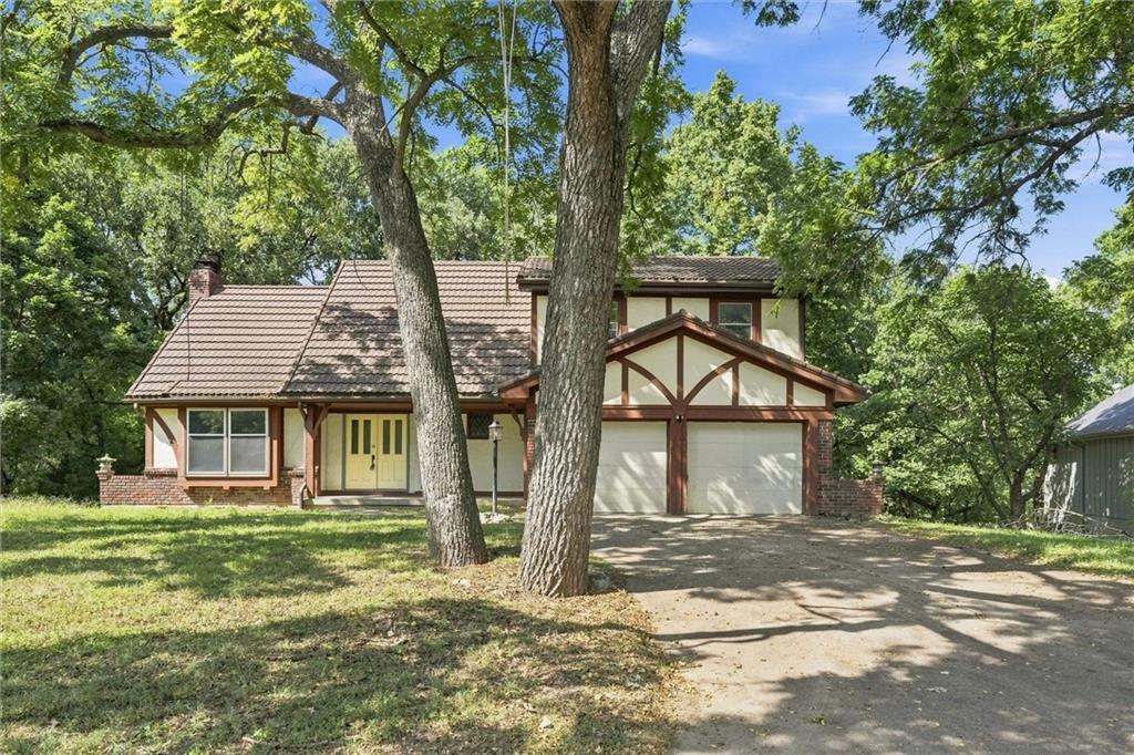 Photo 3 of Single family home for sale at 3706 W Colony Sq, Saint Joseph, MO 64506 | MLS# 2639736 | Listing updated on 2026-09-04