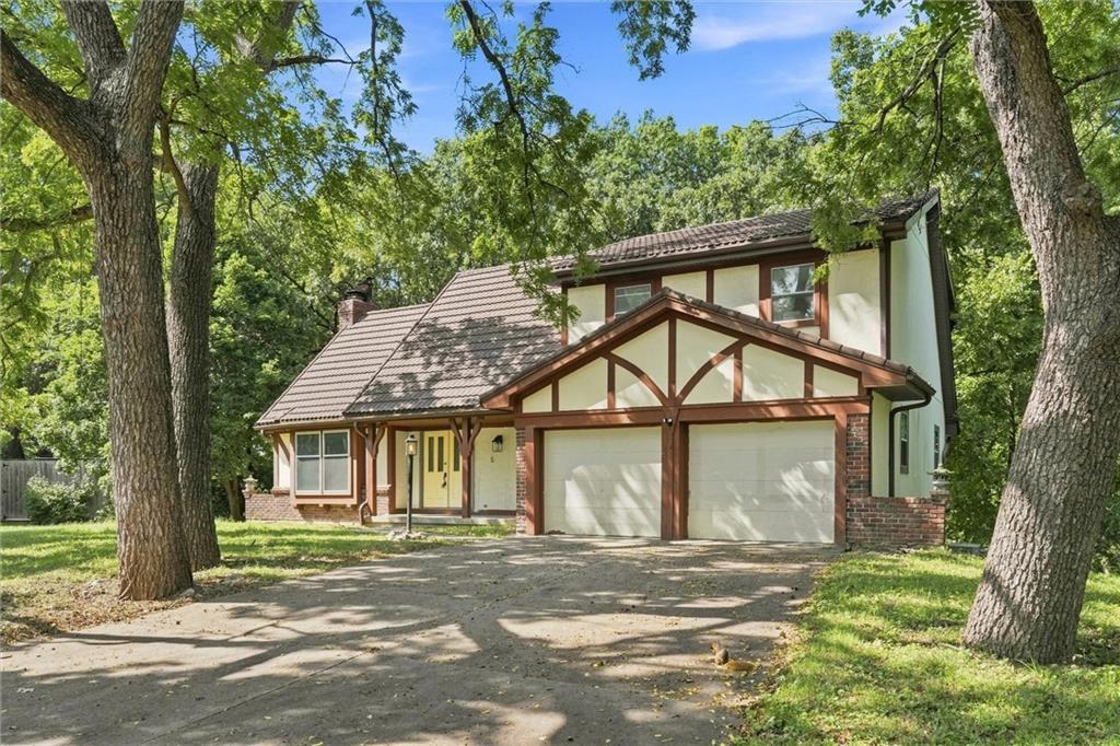 Photo 2 of Single family home for sale at 3706 W Colony Sq, Saint Joseph, MO 64506 | MLS# 2639736 | Listing updated on 2026-09-04