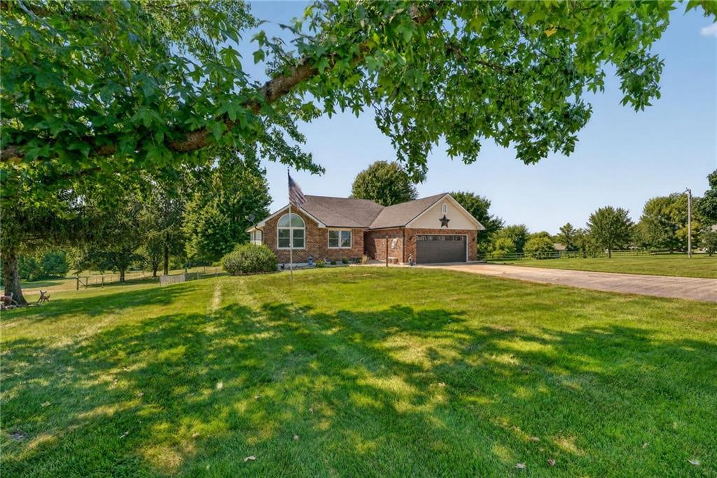 Photo 2 of Single family home for sale at 14318 Kimberly Dr, Excelsior Springs, MO 64024 | MLS# 2639764 | Listing updated on 2026-09-03