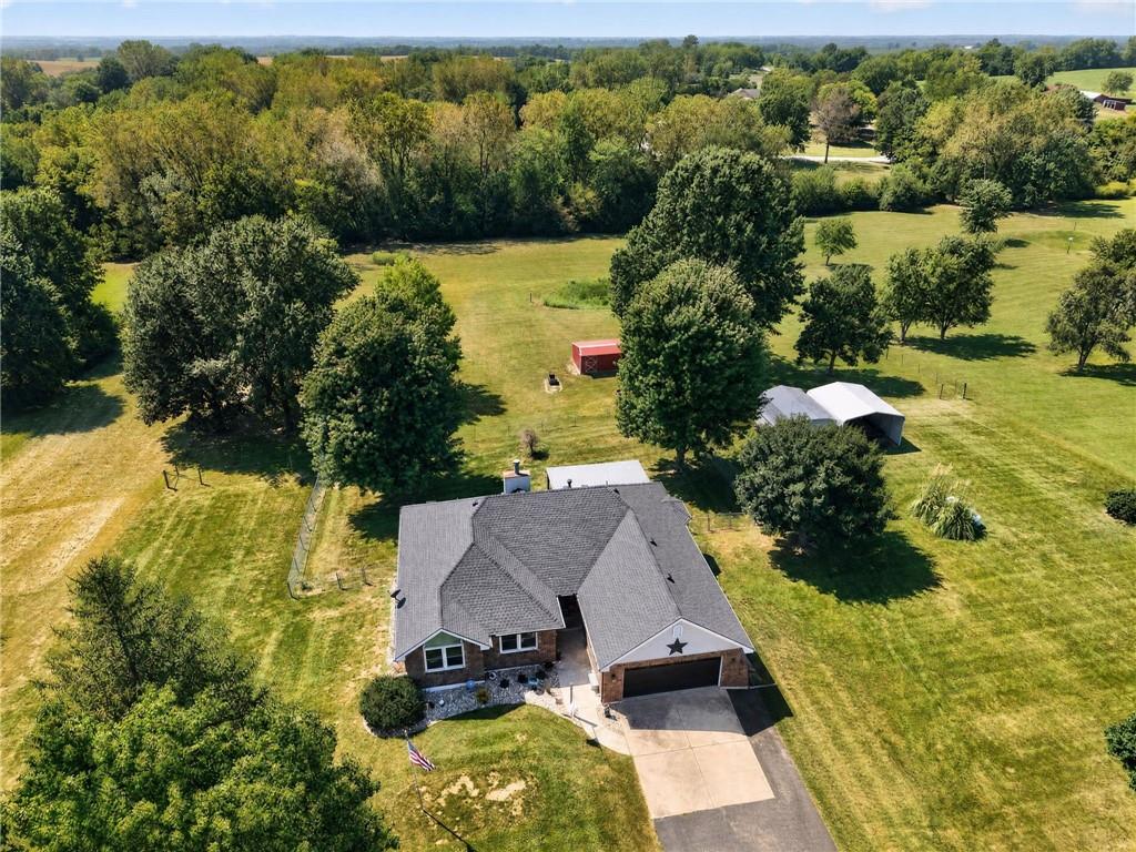 Photo 4 of Single family home for sale at 14318 Kimberly Dr, Excelsior Springs, MO 64024 | MLS# 2639764 | Listing updated on 2026-09-03