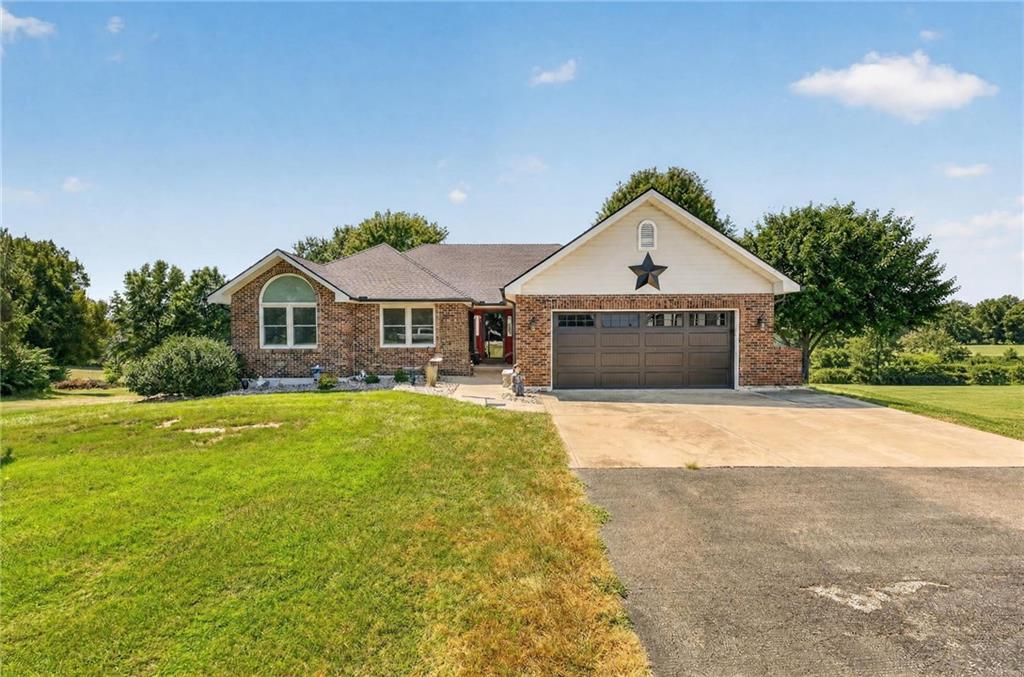 Photo 1 of Single family home for sale at 14318 Kimberly Dr, Excelsior Springs, MO 64024 | MLS# 2639764 | Listing updated on 2026-09-03