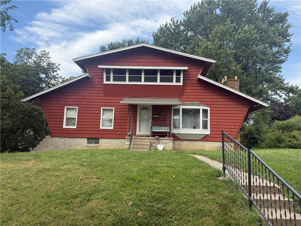 Photo 1 of Single family home for sale at 2504 Shirley Dr, Saint Joseph, MO 64503 | MLS# 2639808 | Listing updated on 2026-09-05