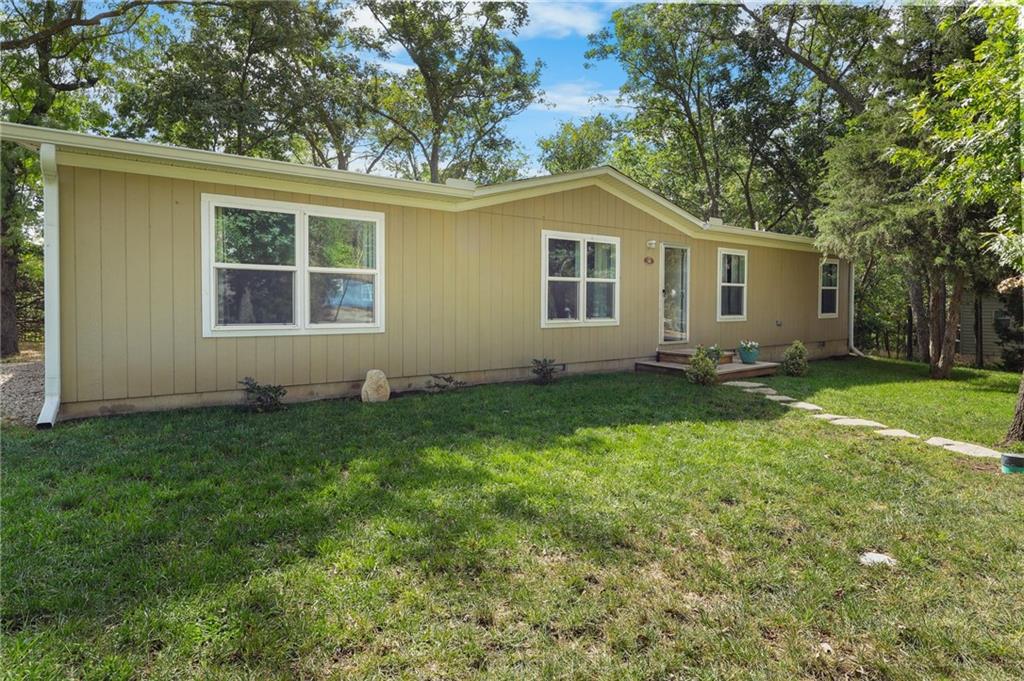 1st image of 18 S Lakeside Cir, La Cygne, KS 66040 | MLS# 2639934