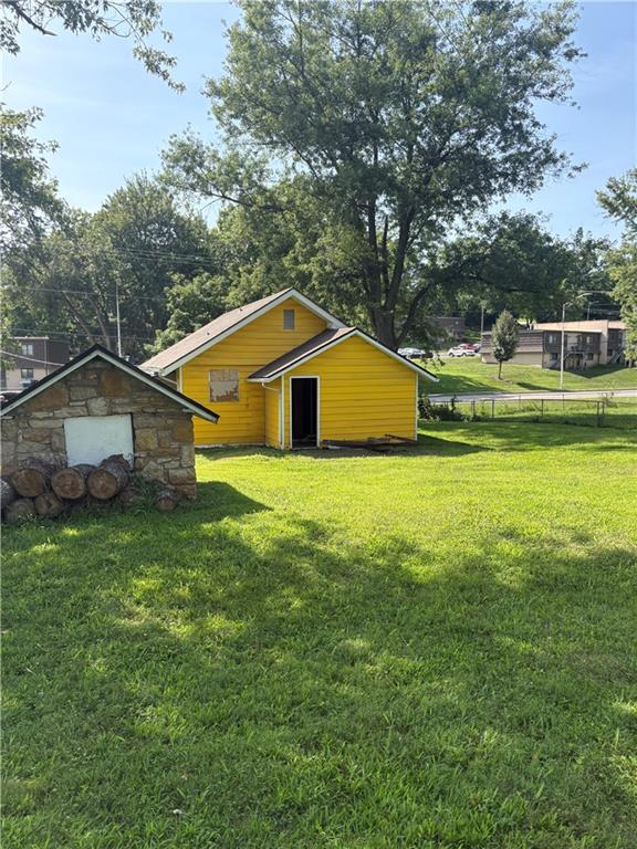Photo 4 of Single family home for sale at 3717 N Brighton Ave, Kansas City, MO 64117 | MLS# 2640293 | Listing updated on 2026-09-05