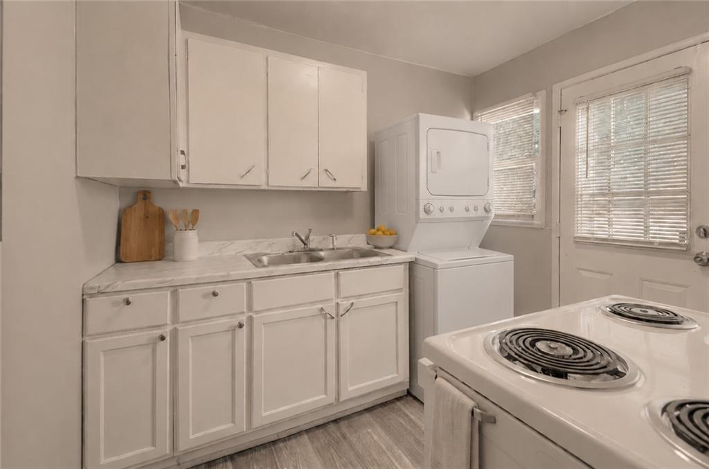 Photo 5 of Single family home for sale at 4319 Towers Rd, Kansas City, MO 64130 | MLS# 2640359 | Listing updated on 2026-09-05
