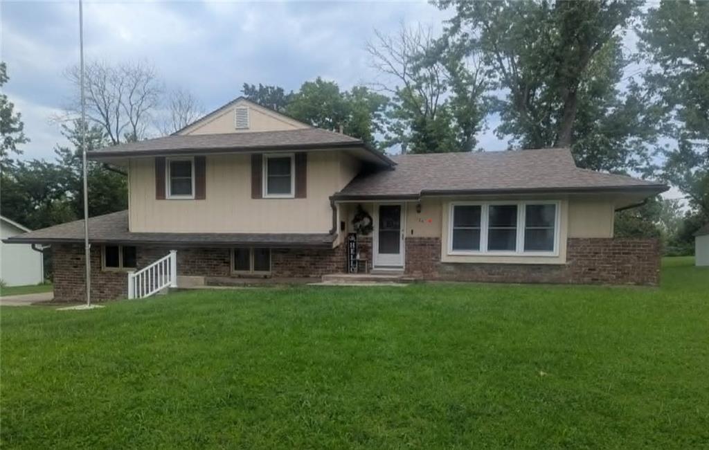 Photo 1 of Sale Pending at 1104 W Forrest Ln, Excelsior Springs, MO 64024 | MLS# 2640363 | Listing updated on 2026-09-05